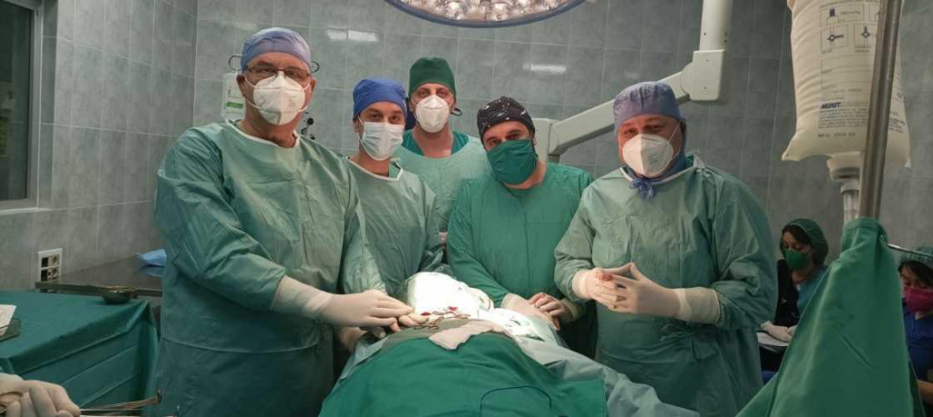 VELIKI USPJEH ZDRAVSTVA U CRNOJ GORI Prvi put izvedena hibridna procedura aneurizme grudne aorte
