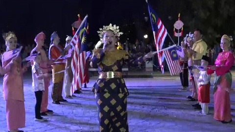 BUDVA: Velika karnevalska povorka oduševila mještane i turiste (VIDEO)