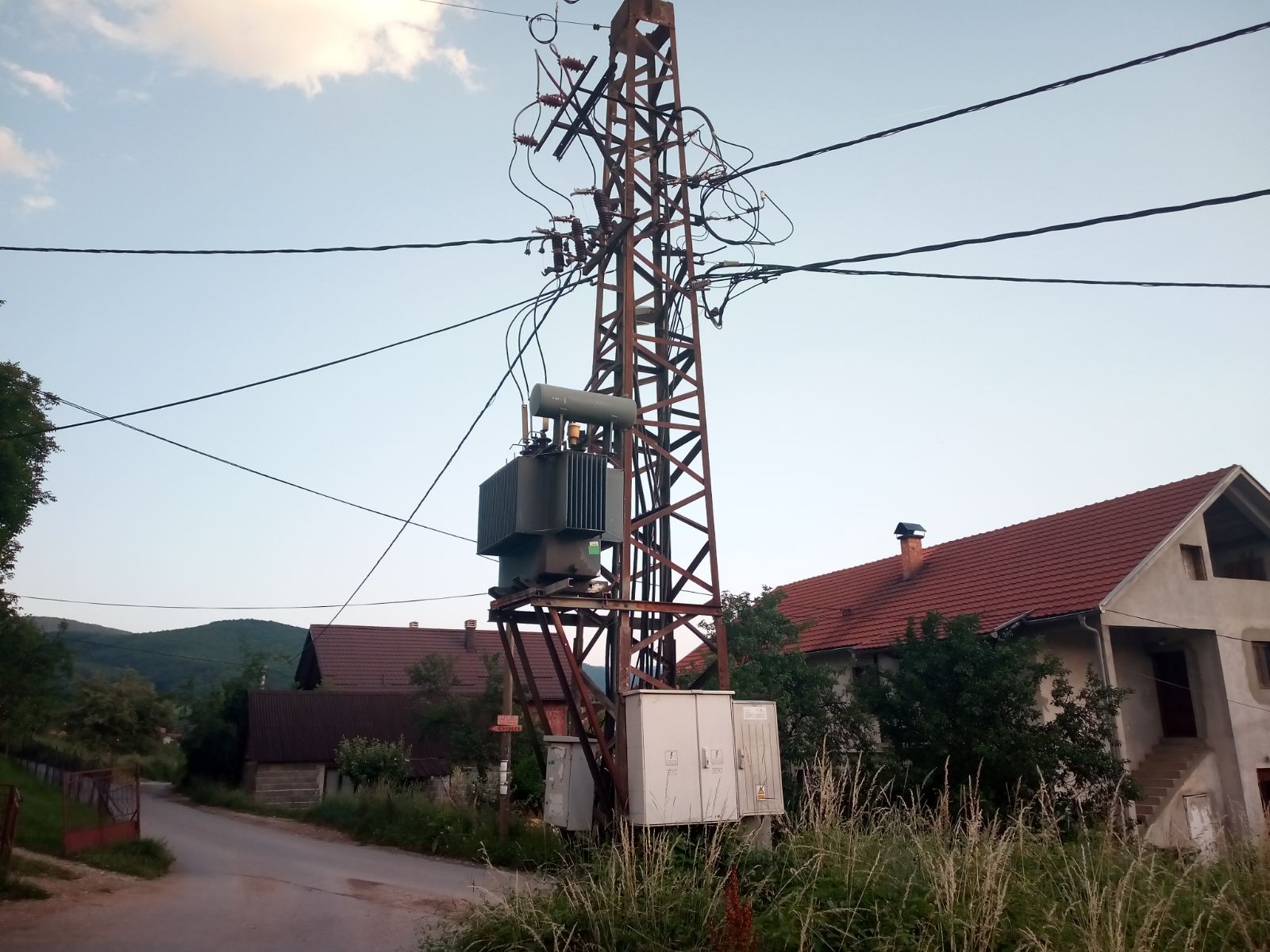 Struja u Crnoj Gori najskuplja u regionu