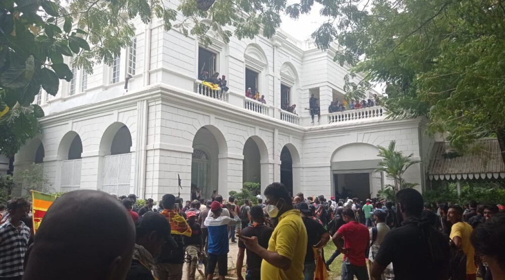 HAOS U ŠRI LANKI: Predsjednik pobjegao iz rezidencije neposredno prije upada demonstranata