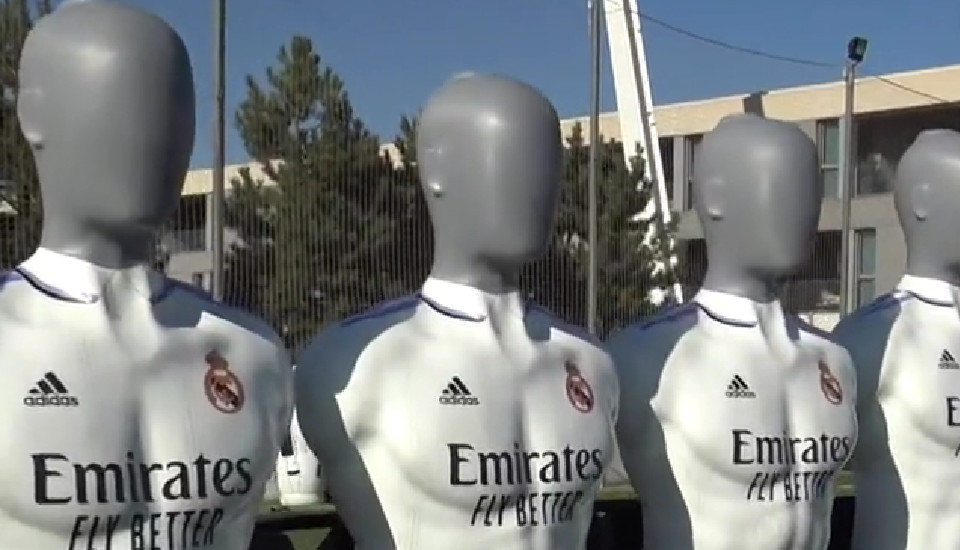 GALAKTIKOSI OTIŠLI KORAK DALJE Roboti stigli na trening Real Madrida (VIDEO)