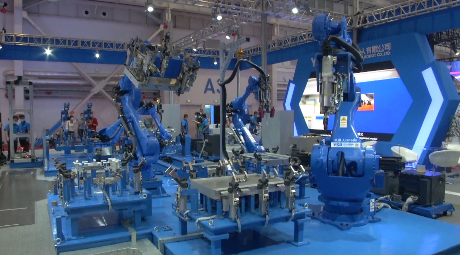 Više stotina robota na Svjetskoj konferenciji robotike (VIDEO)