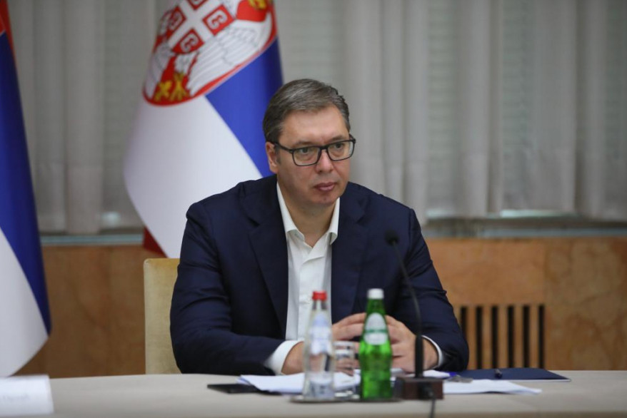 Vučić: Večeras prisustvujem veoma čudnom formatu sastanka, na koji je pozvao grčki premijer Micotakis.