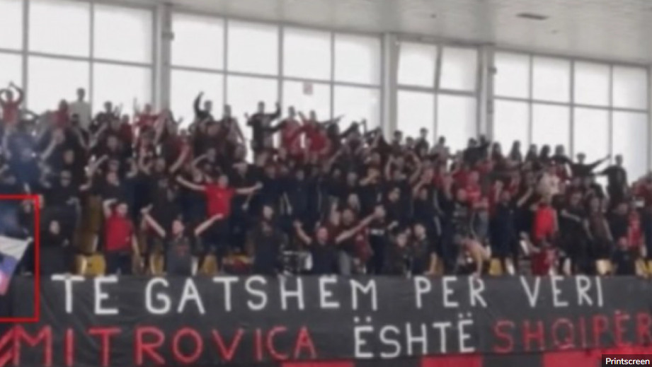 SKANDAL NA TZV. KOSOVU Zapaljena zastava Srbije – Albanski navijači pravili haos i poslali sramnu poruku