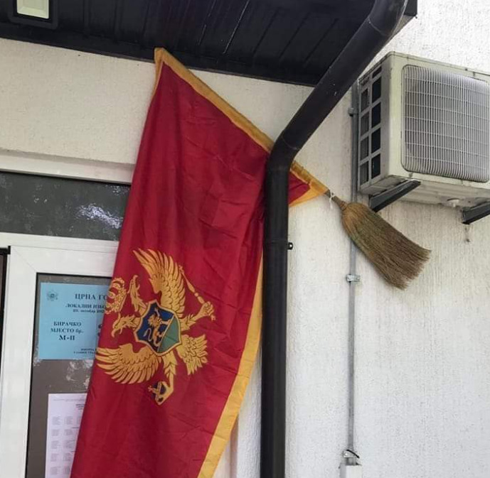 Raskrinkavanje: Zastava na metli bila okačena u Podgorici