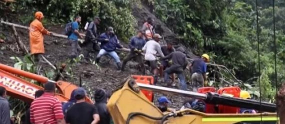 Poginulo najmanje 12 osoba u klizištu u Kolumbiji