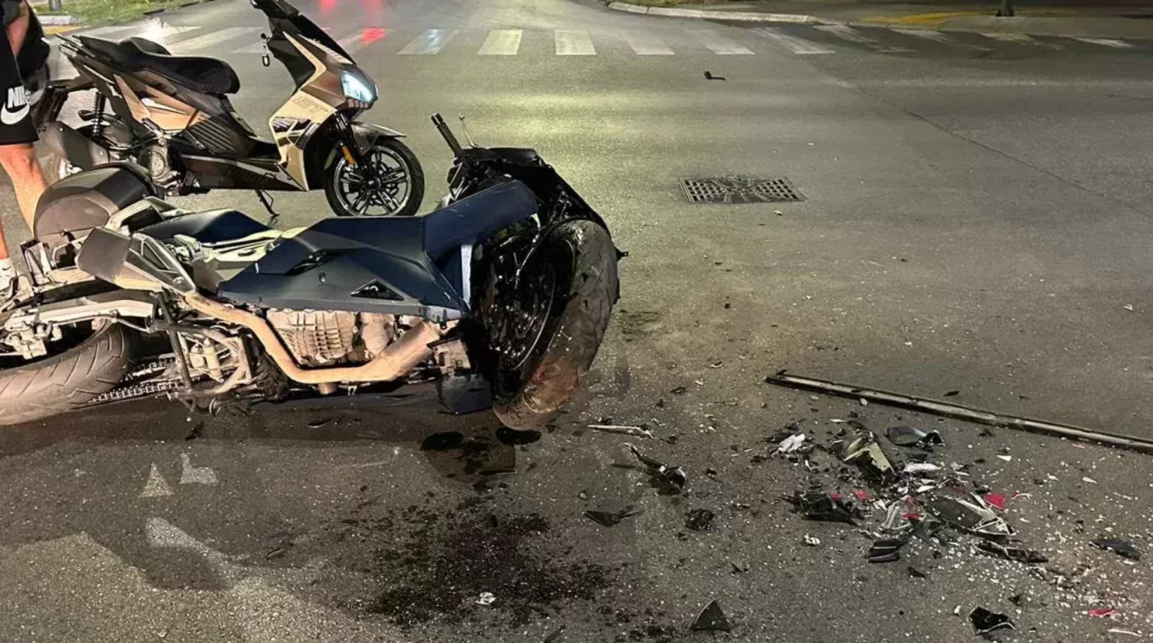 Podgorica: U udesu motocikla i automobila povrijeđena jedna osoba