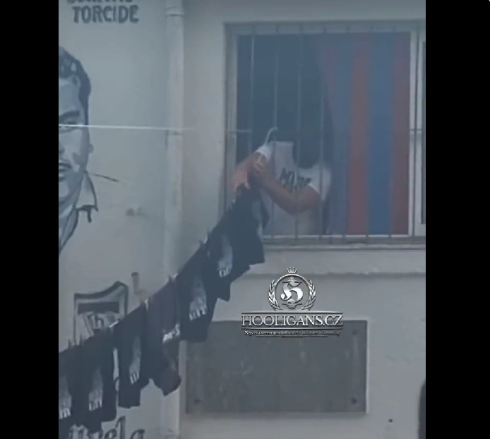 „TORCIDA“ DODATNO PODIŽE TENZIJE Pred revanš meč u Solunu raširili obilježja Partizana i PAOK-a (VIDEO)
