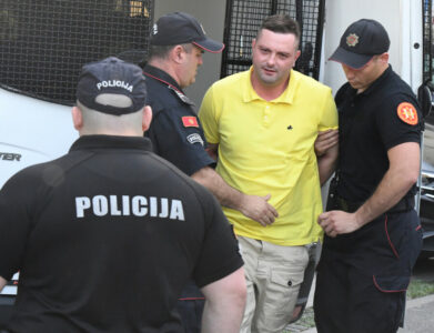 Miloš Medenica priznao da se drogirao ali tvrdi da njegova mama nije