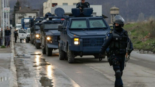 U KBC Kosovska Mitrovica upali i do zuba naoružani civili