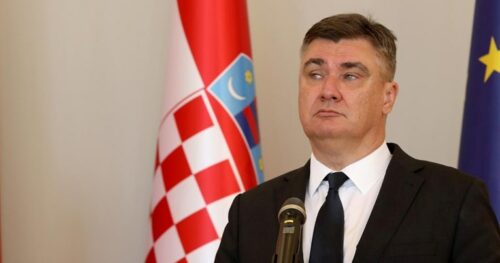 POMENUO SRBE IZ CG: Predsjednik Srbije upriličio prijem za odbojkašice (foto)