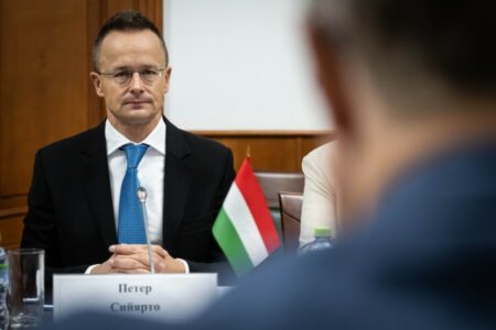 SIJARTO Mađarska zadovoljna saradnjom sa Rusijom
