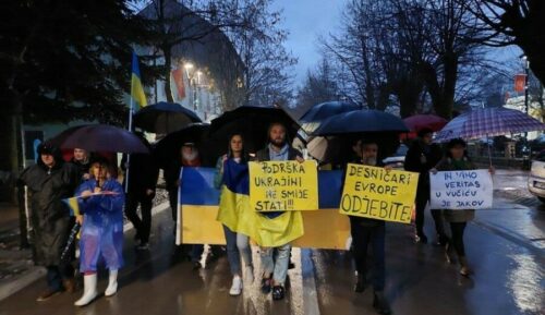 Stanovnici Cetinja i danas šetali u znak podrške Ukrajini
