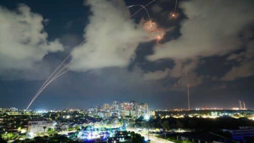 Jemen pokrenuo raketne napade na Izrael (video)