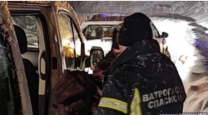 U TOKU EVAKUACIJA U SUBOTICI! Snijeg pravi probleme: Vatrogasci spasioci na terenu