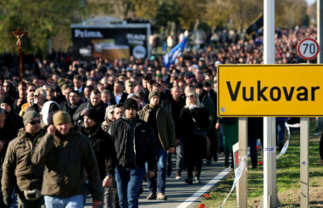 Hrvatska policija istražuje ko je uzvikivao „za dom spremni“ u Vukovaru