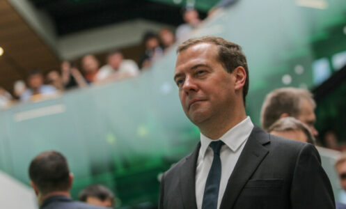 REKORDI PADAJU Medvedevu dovoljno šest rečenica da pet puta uvrijedi Zelenskog