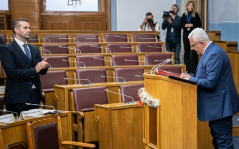 Skupština podržala rebalans budžeta i Milojkovo zaduživanje