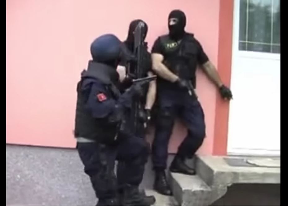 RASVETLJENO UBISTVO U POKUŠAJU: Trojica škaljarca uhapšena na Cetinju