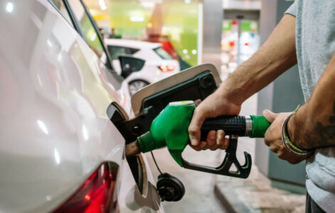 POTVRĐENO Sve vrste goriva će pojeftiniti za jedan evro cent po litru