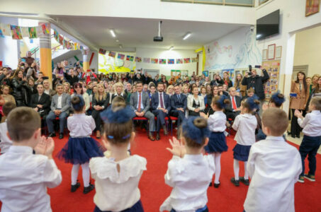 Predsjednik Milatović prisustvovao obilježavanju Dana škole „Oktoih“ u Podgorici