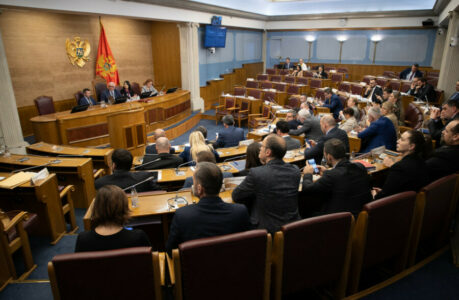Skupština Crne Gore izglasala povećanje minimalne penzije na 450 evra
