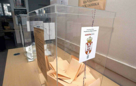 Predsjednik Srbije glasao na Novom Beogradu