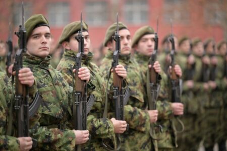 ZVANIČNO PREDLOŽENO Srbija uvodi obavezu služenja vojnog roka