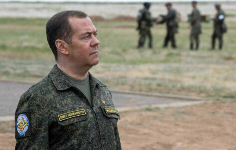 Medvedev Britaniji zaprijetio ratom