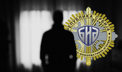 Ministri lažne države na srpskom KiM se obračunali sa bilbordom (video)