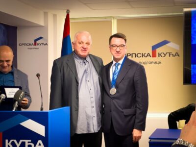ZAHVALJUJUĆI UNCG Crna Gora je jedina NATO država u kojoj je moguće da ruski ambasador dobije priznanje (foto)