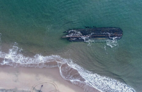 Na obalu Njufaundlenda isplivala tajanstvena olupina broda iz 19. vijeka