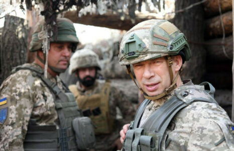 Sirski posjetio front i nazvao situaciju za Oružane snage Ukrajine „teškom“