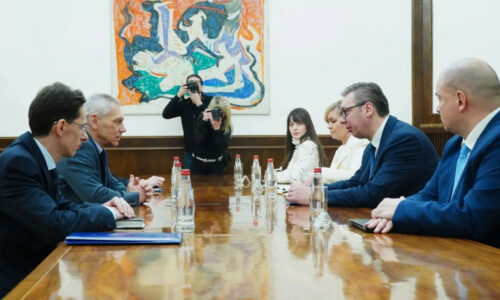 Predsjednik Srbije se sastao sa ruskim ambasadorom, sjutra obraćanje srpskoj javnosti