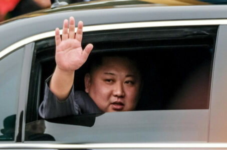 Južna Koreja uznemirena zbog Putinovog poklona Kim Džong-unu