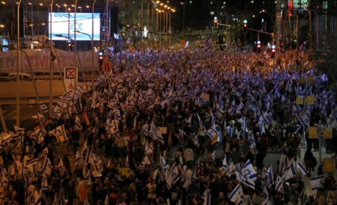 ZAHTIJEVAJU SE PRIJEVREMENI IZBORI Masovne demonstracije protiv izraelske vlade