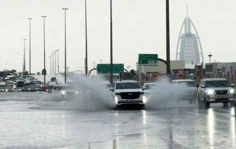 Obilne kiše pogodile UAE, u Omanu se 18 osoba udavilo u bujicama (video)