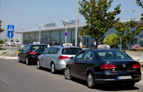 Aerodromi CG pokreću pitanje taksi prevoza ispred terminalne zgrade u Podgorici