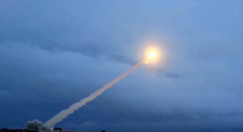 Iran u odmazdi lansirao i hipersonične rakete na Izrael
