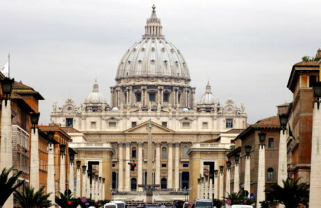 Vatikan odbacio promjenu pola, surogat roditeljstvo i teoriju roda