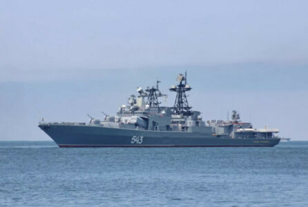 Ruska fregata kroz Suecki kanal uplovila u Mediteran