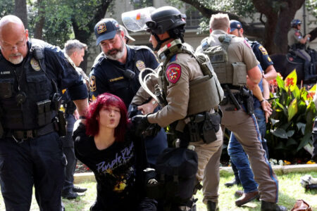 Policija u Sjedinjenim Državama za 10 dana uhapsila više od 900 studenata