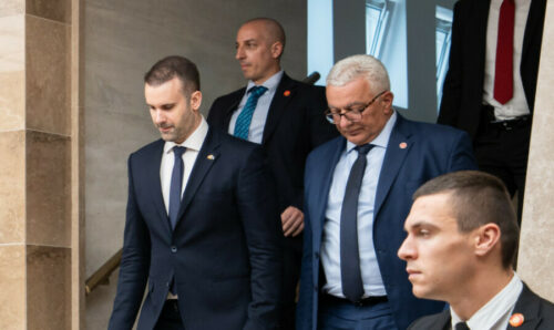 Hitan sastanak svih lidera parlamentarne većine u Skupštini Crne Gore