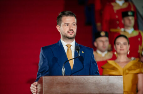 Milatović uvjeren da smo kao nikada ranije na „Dan nezavisnosti“ ujedinjeni u ljubavi prema Crnoj Gori