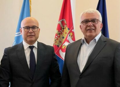 Mandić čestitao Vučeviću izbor za premijera Srbije