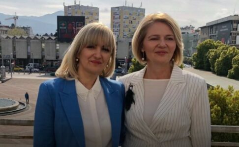 Bivšim i sadašnjim odbornicima PES-a rok za dogovor do ponedeljka ili se ide na izbore u Podgorici
