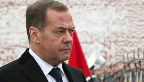 Medvedev poziva da se život na Zapadu pretvori u potpunu noćnu moru
