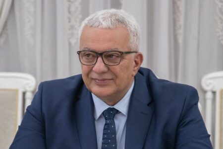 Andrija Mandić uvrstio Predlog rezolucije o Jasenovcu na dnevni red Skupštine
