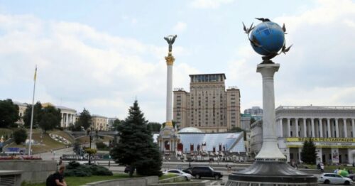 PORAZNI REZULTATI ANKETA Ukrajinci više ne vjeruju Zelenskom i institucijama države