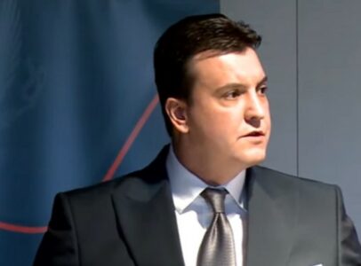 PES pozvao Vladu da prihvati ostavku Andreja Milovića